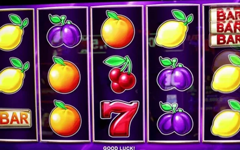 888Php Video Slots gameplay analysis and user interface